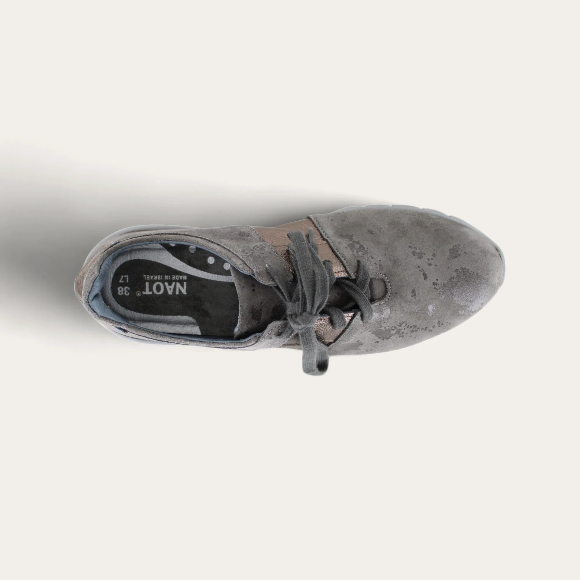 Buzz - Image 5