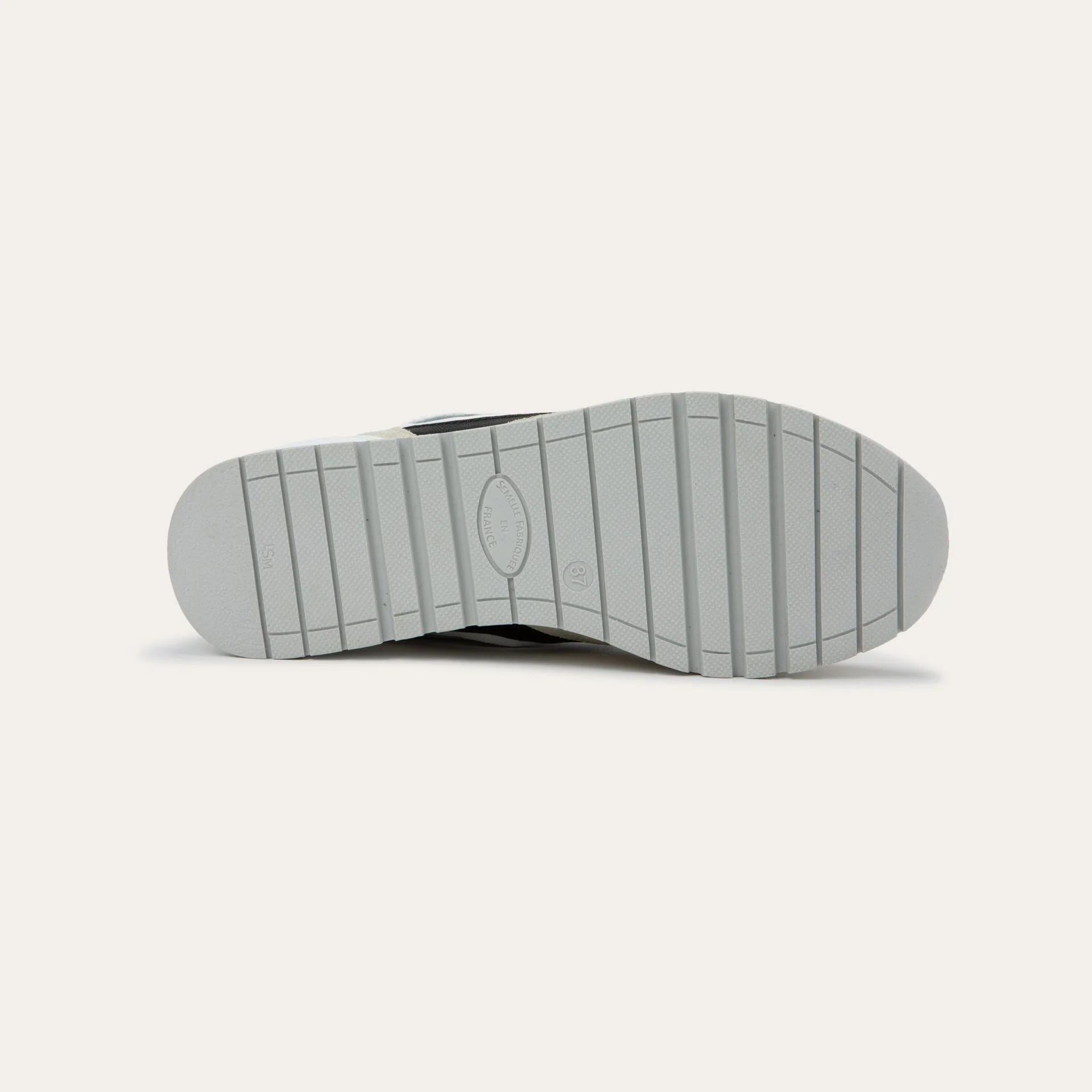 Collins - Image 4