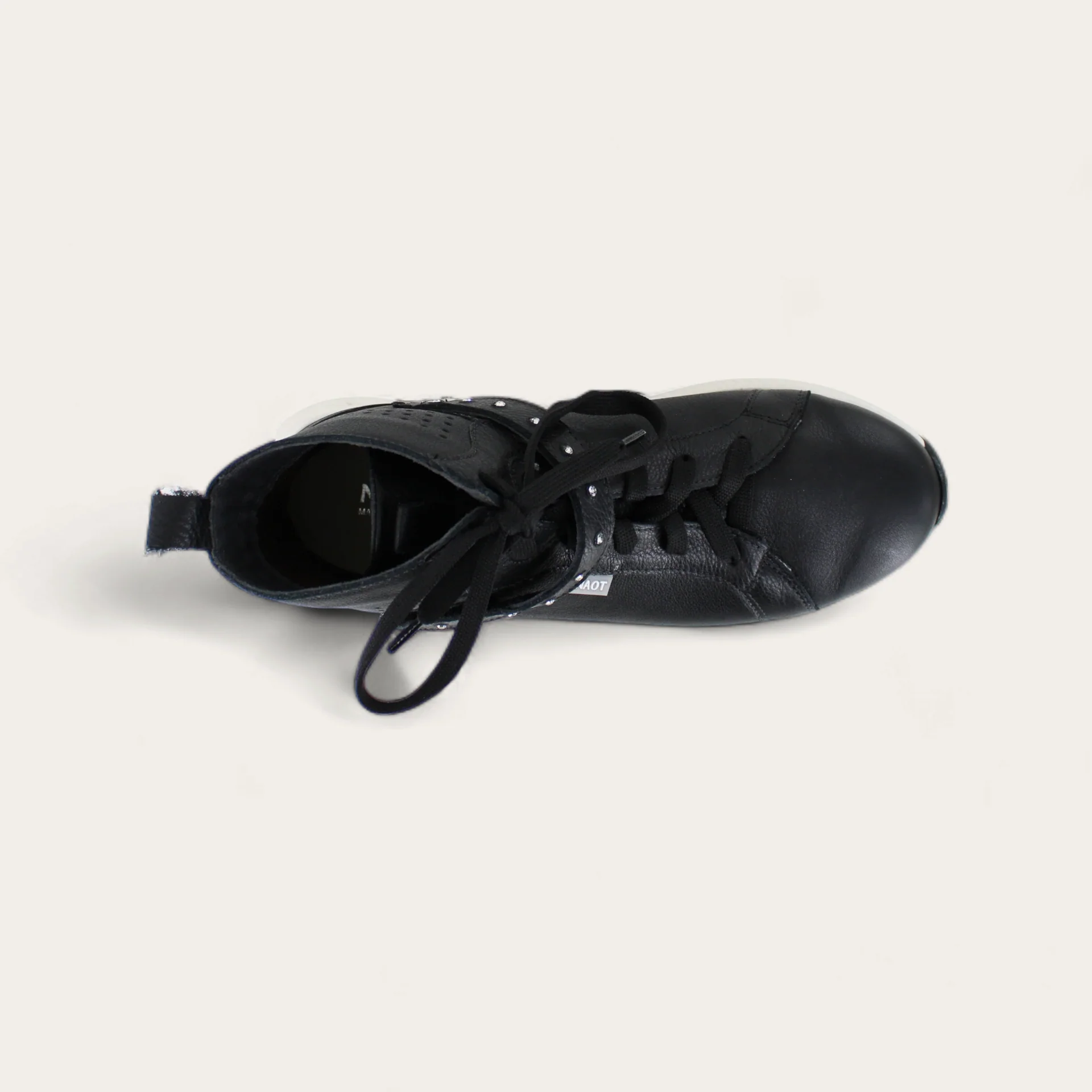 Oxygen - Image 5